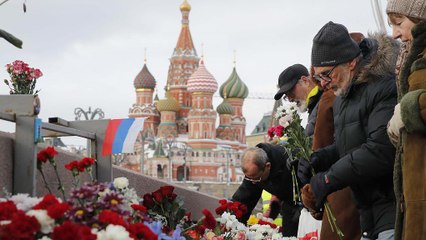 Rus muhalif lider Nemstov ölüm yıldönümünde anıldı