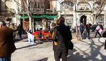 Separatistas intentan agredir a un tabarnés en la concentración de hoy