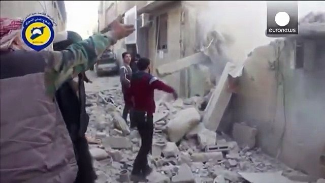 Syria: 40 reported dead in air strikes on market, blamed on Russian jets