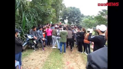 Phiên chợ ném cà chua siêu độc tại Thanh Hóa