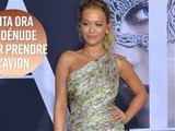 Rita Ora prend son jet...en petite tenue !