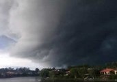 Timelapse Video Shows Ominous Storm Cloud Moving Across Gold Coast