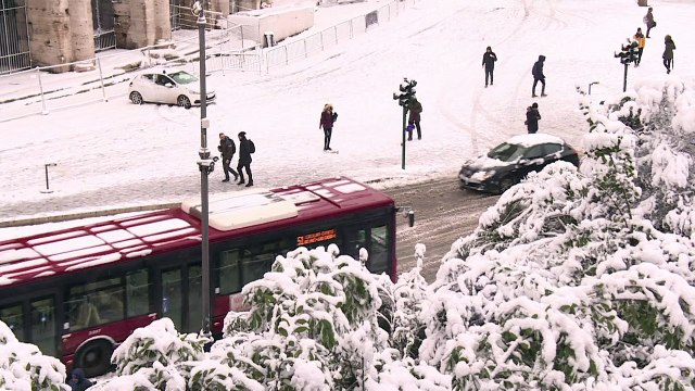 Neva em Roma após seis anos