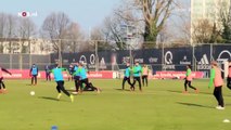 Une bagarre entre deux joueurs du Feyenoord Rotterdam !