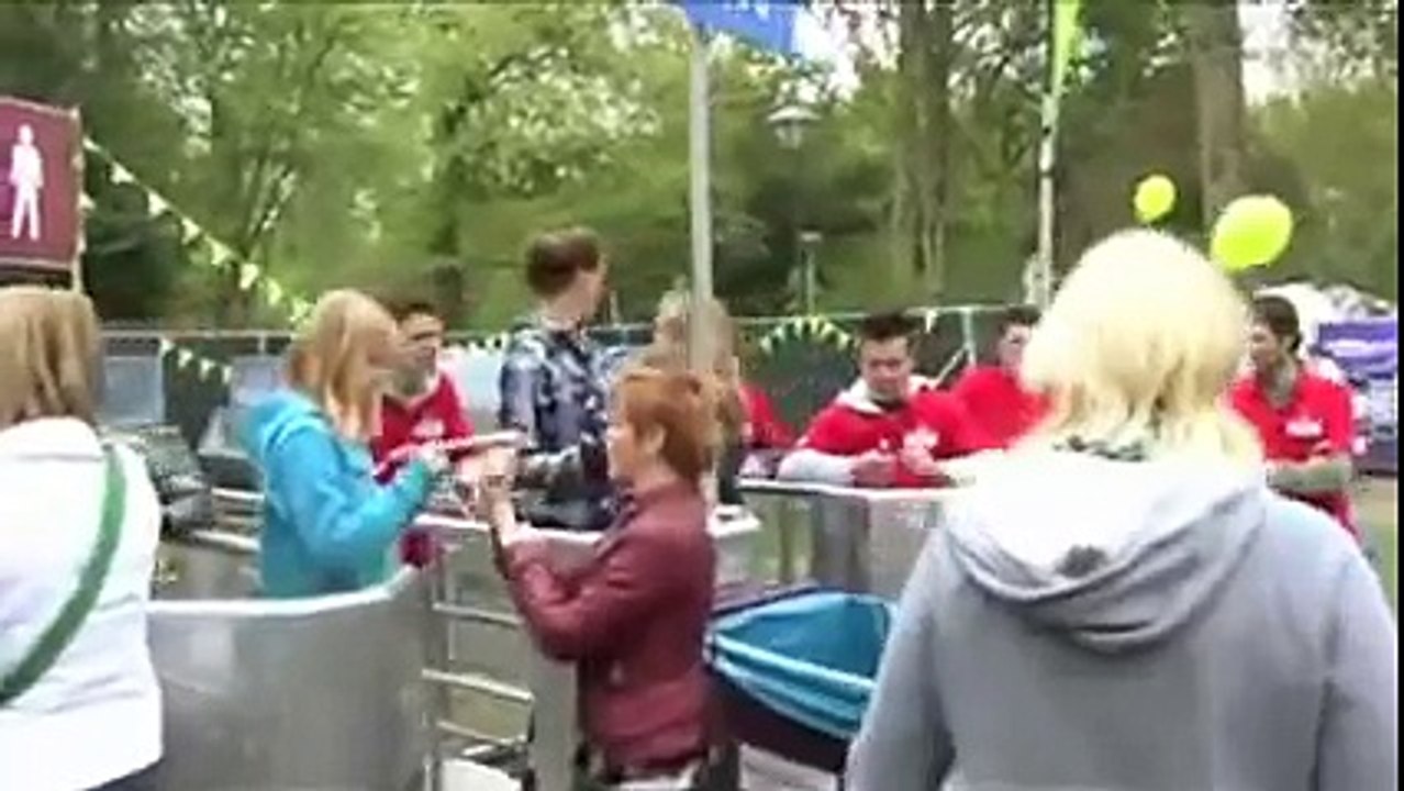 Mit Pisse Hände waschen! echt krass!