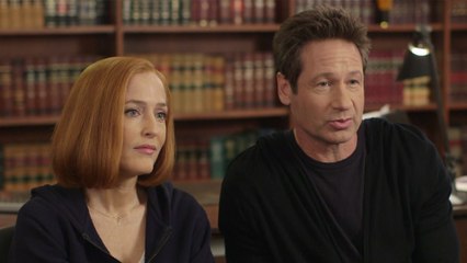 Gillian Anderson & David Duchovny Talk "Blobfish" Episode