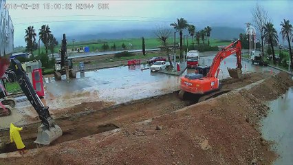 Kazı yapan işçiler toprak altında kaldı: 1 ölü, 1 yaralı - göçük anı - ANTALYA