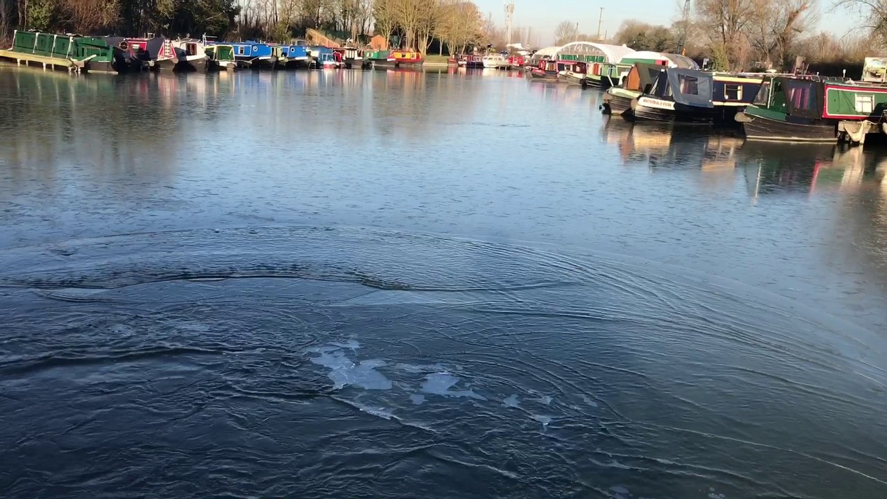 Breaking Ice on the Grand Union Canal