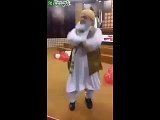 Really Funny Dance of Maulana Fazal ur Rehman on Valentines Day