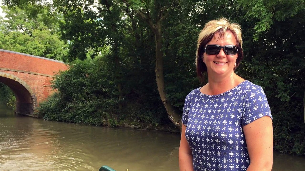 Chugging Along The Grand Union Canal