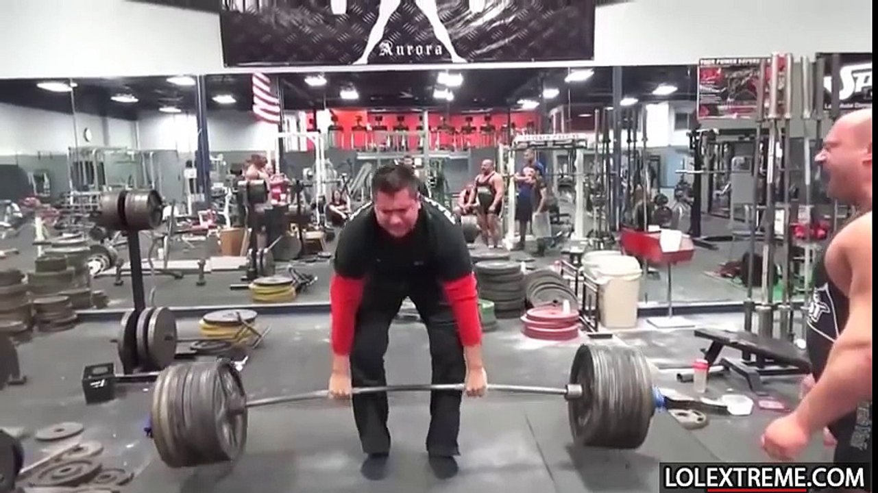 Bloody bodybuilder fail