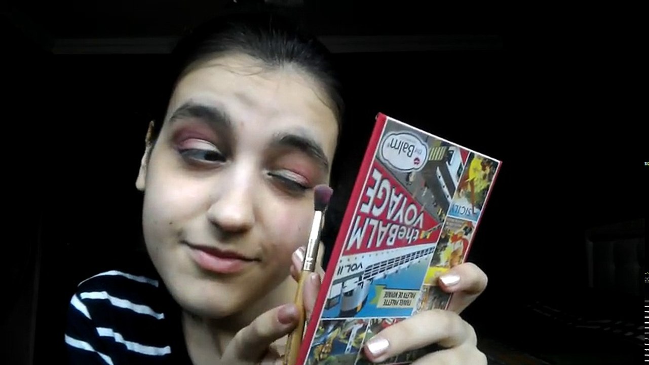 PEMBE TONLARDA SOHBETLİ MAKYAJ