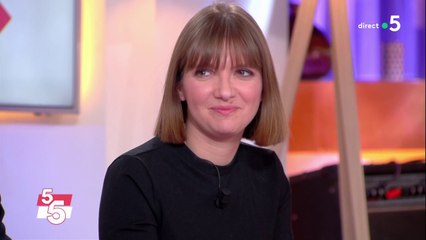 Aurore Bergé : tenue correcte exigée ? - C à Vous - 26/02/2018