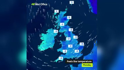 Beast from the East: UK snow spells chaos for commuters