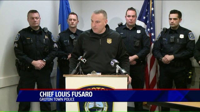 Cop Injured After Being Dragged by Suspect`s Car at High Speed for a Mile