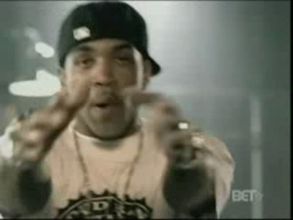 Lloyd Banks - Hands Up ( Remix Prod. By MasterBeatz)
