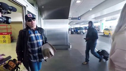 See What Dwight Yoakam Thinks Of William Shatner's Country Music Career!