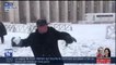 Au Vatican, des curés se livrent une bataille de boules de neige