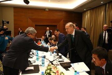 Cumhurbaşkanı Erdoğan, Cezayir Başbakanı Ouyahia'yla Bir Araya Geldi