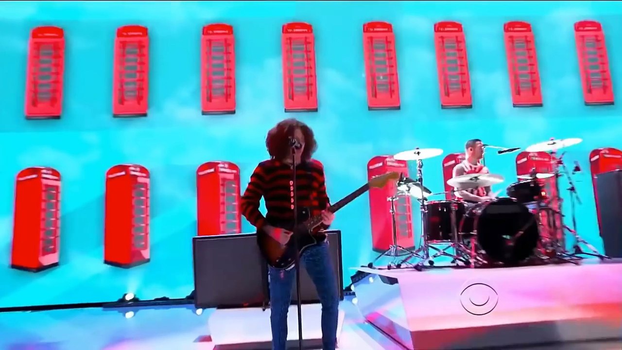 Candice Swanepoel Victoria's Secret Runway Walk Compilation 2017-2007 HD