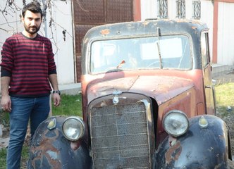 Tamirci Bulamadığı İçin Klasik Otomobilini Yok Fiyatına Satıyor