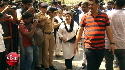 मां की मौत के सदमे से नहीं उभर पा रही बेटी जाह्नवी! संभालने पहुंची ये खास दोस्त !!