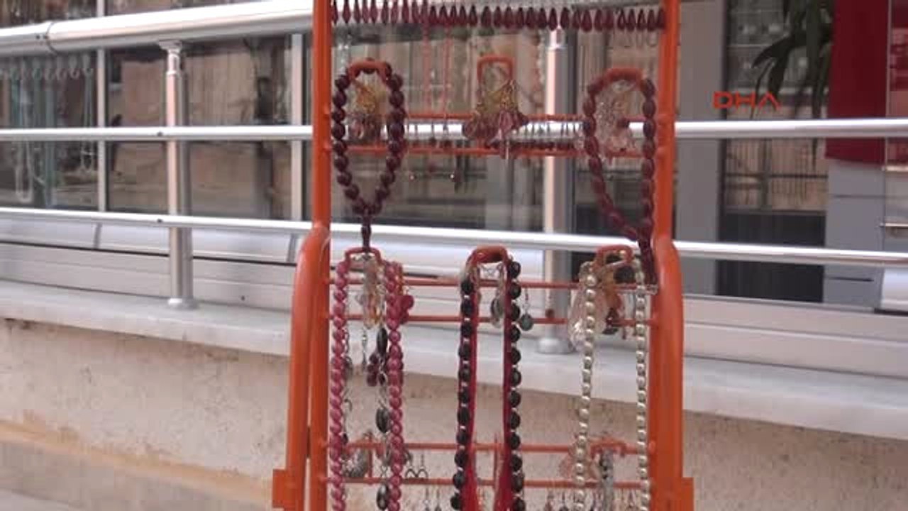 Amasya-Takılardan Elde Edeceği Geliri Afrin'deki Mehmetçiğe Bağışlayacak