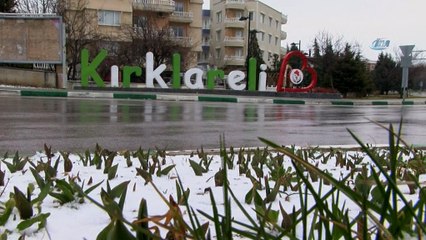 Kırklareli’nde kar yağışı etkisini gösterdi