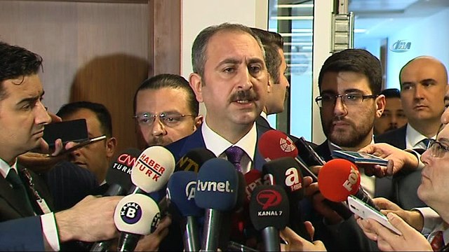 Adalet Bakanı Gül: 'Sözleşmelere, hukuka aykırı bir karar çıkmıştır Çekya yargısından. Konunun takipçisi olacağız. Muhataplarımızdan bu hatayı en kısa sürede telafi etmesini bekliyoruz'