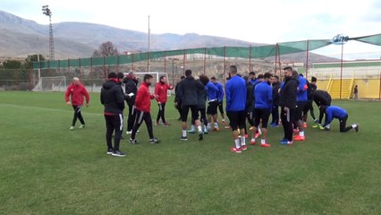 Evkur Yeni Malatyaspor’da rehavet uyarısı