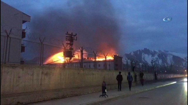 Doğubayazıt’ta 1. Mekanize Tugay Komutanlığı’nda yangın