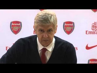 Arsene Wenger: We won't give up on title