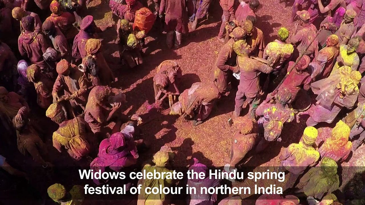 Widows celebrate Holi at temple in northern India