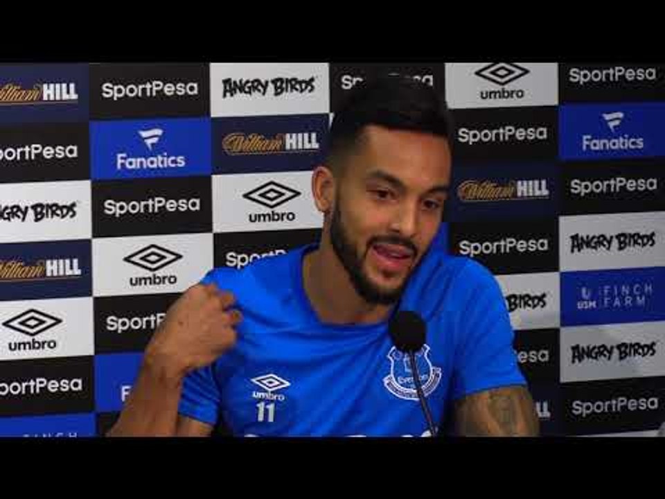 Walcott: I left Arsenal with my clothes in bin bags