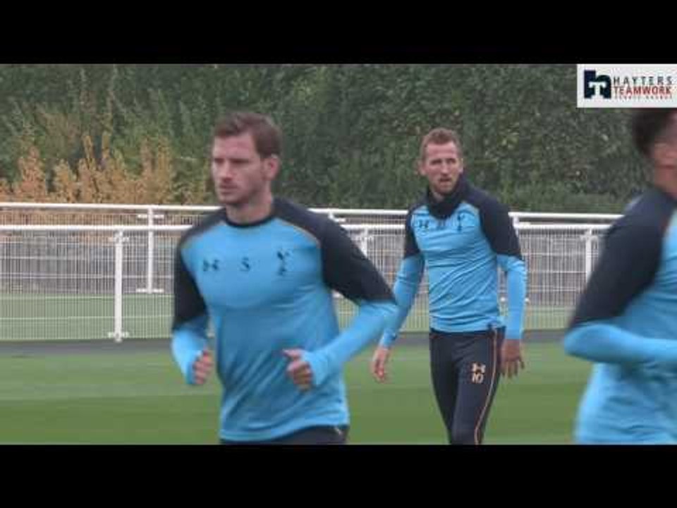 Look who's back! - Kane returns to training