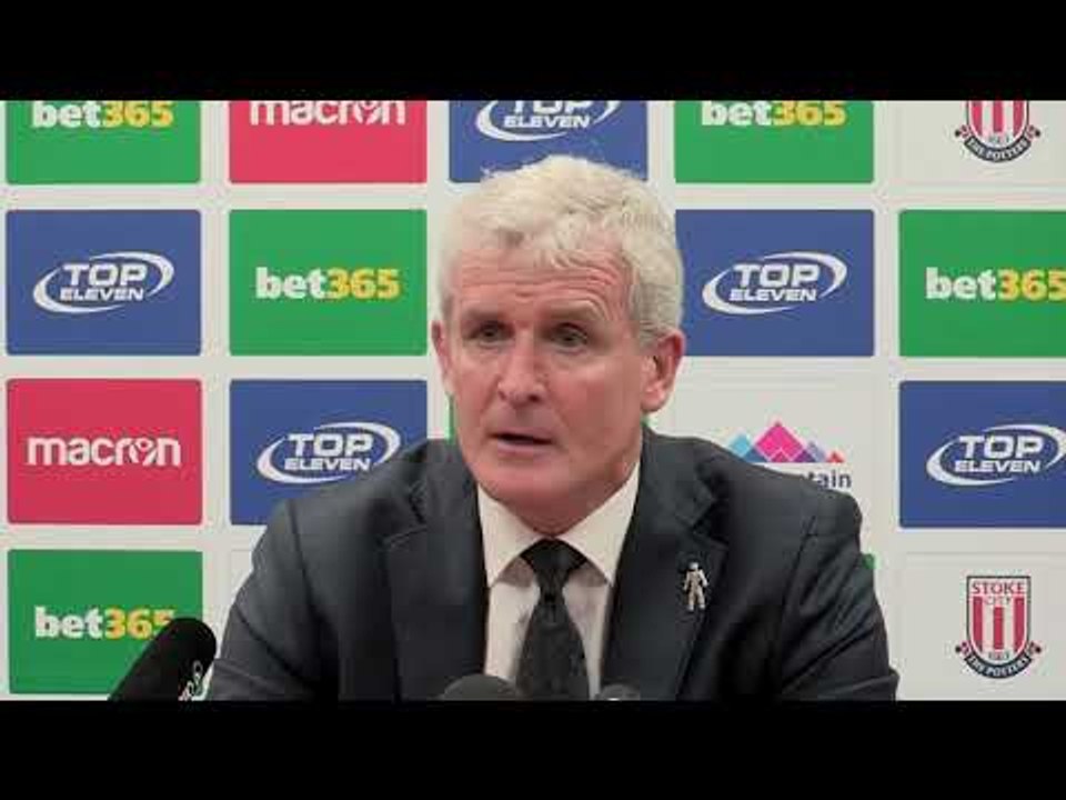 Hughes credits 'clinical' Chelsea