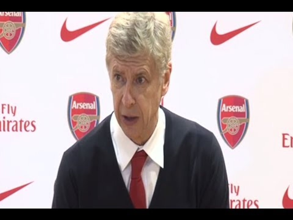 Arsene Wenger: Theo Walcott did nothing wrong