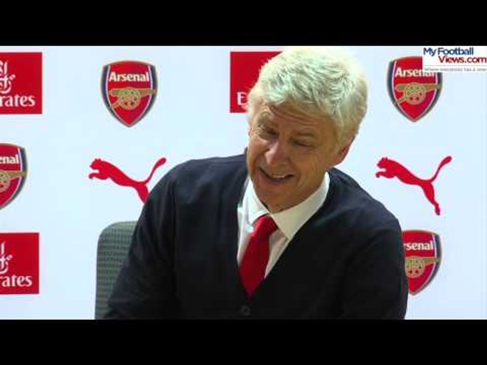 Wenger asks reporter not to ask about his line-up