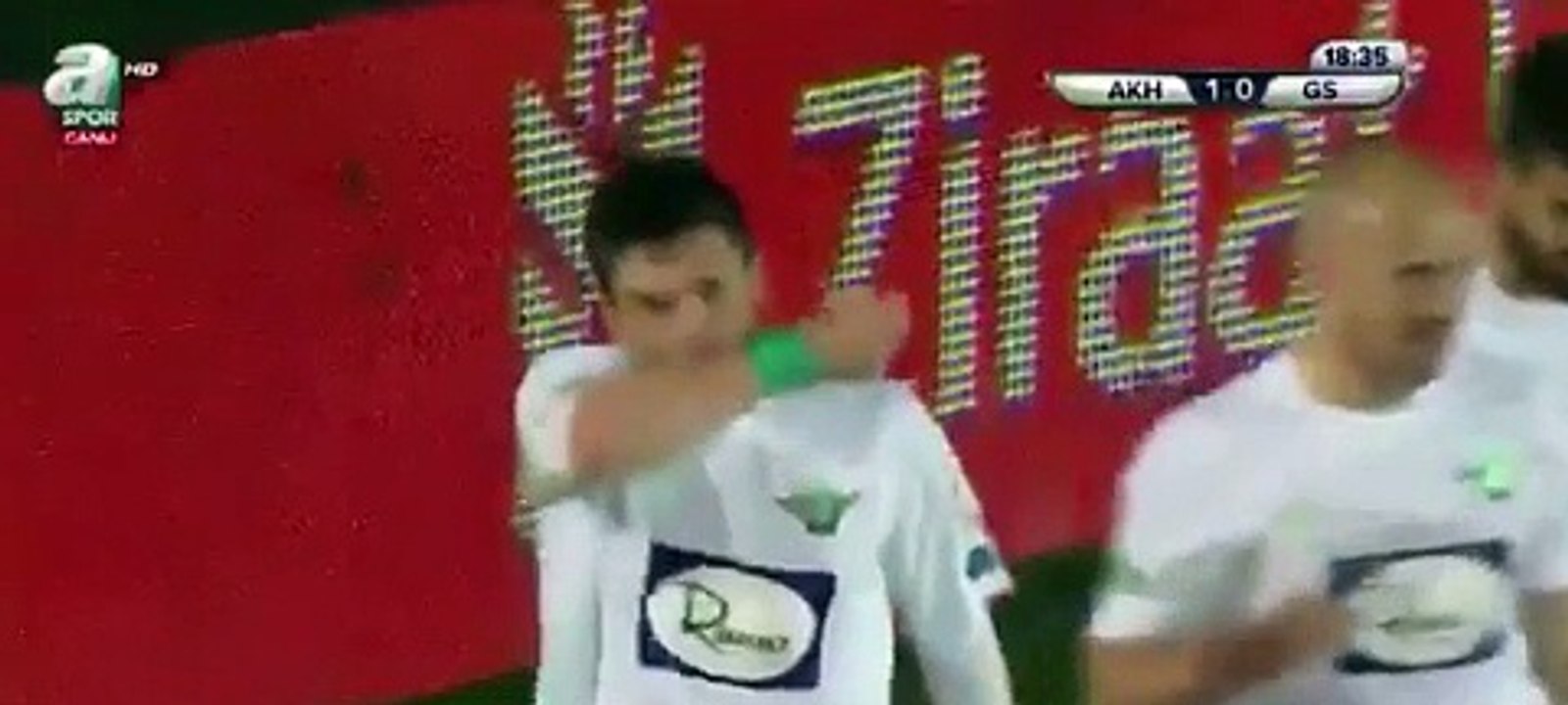 Akhisarspor'u Galatasaray karşısında öne geçiren gol (19' Seleznov)
