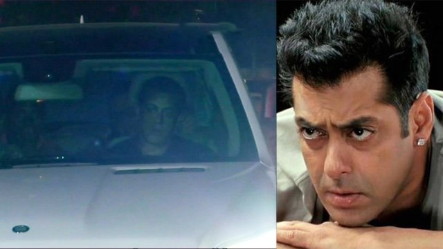 Sridevi: Salman Khan arrives at Sridevi's residence to pay tribute | Oneindia News