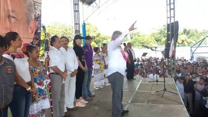 Andres Manuel Lopez Obrador  en José Maria Morelos. Gracias por compartir la ...