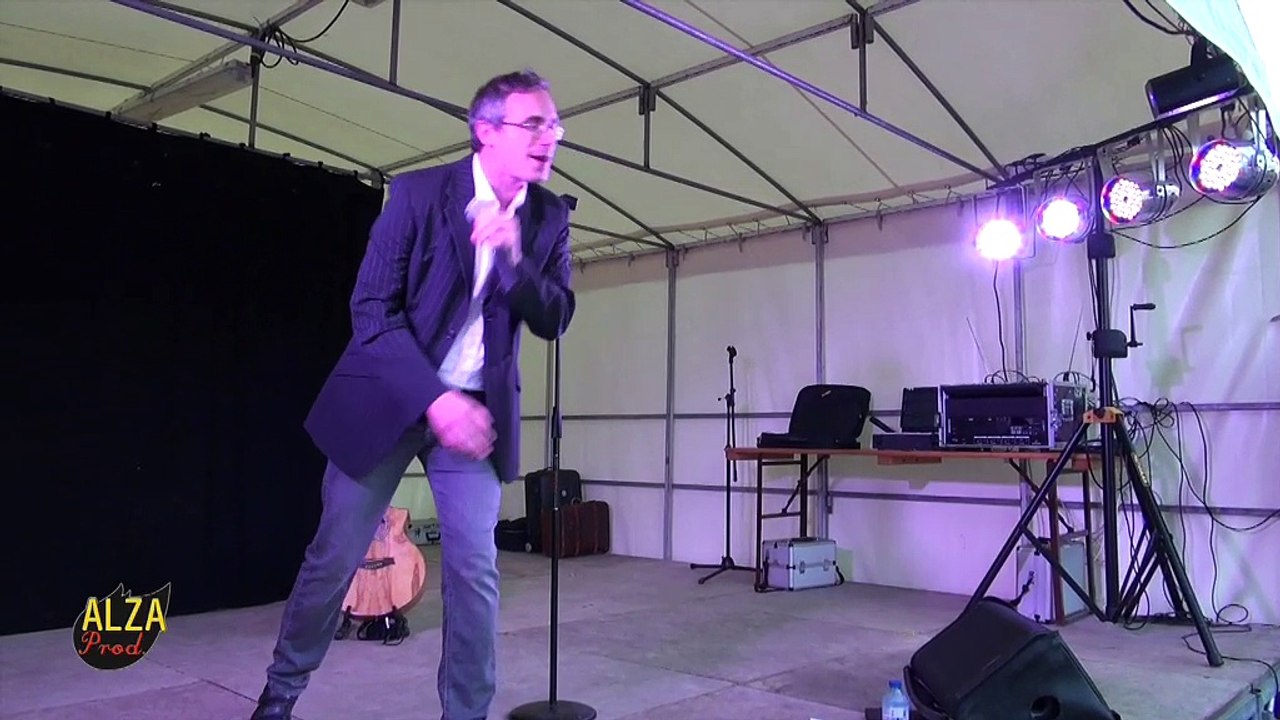Chanteur crooner en premiere partie
