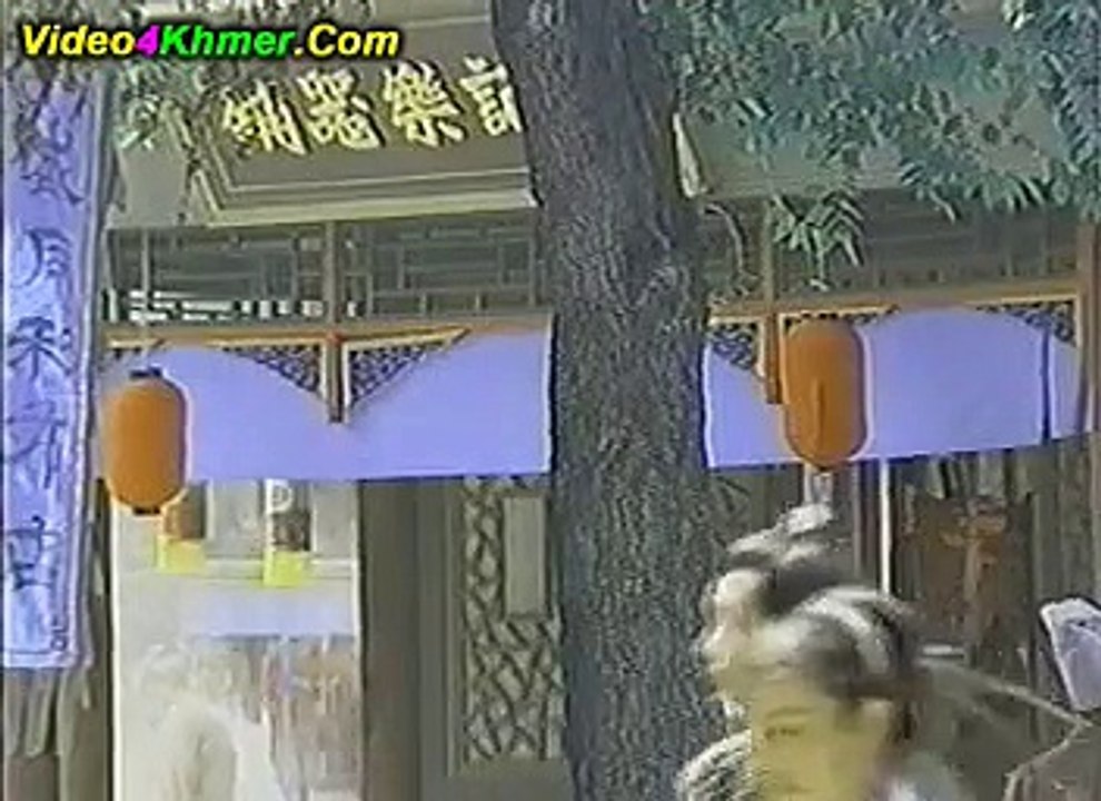 រឿង៖​ ជ្រែកព្យុះទំលុះពពក 20