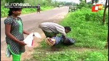 Widower carries wife's body for 12km in India