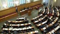 Croatia lawmakers vote to dissolve parliament amid political crisis