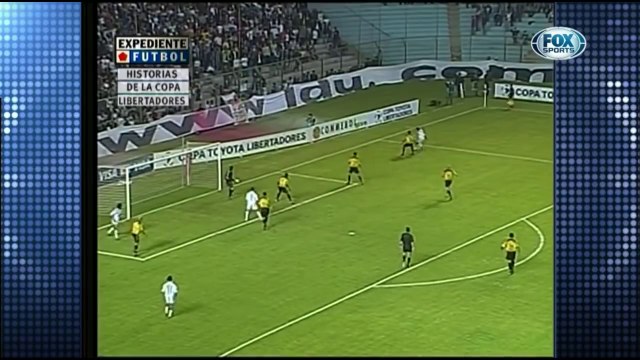Copa Libertadores 2005: LDU (Quito) 3-0 Peñarol - Prim.Fase Ida (01.02.2005)