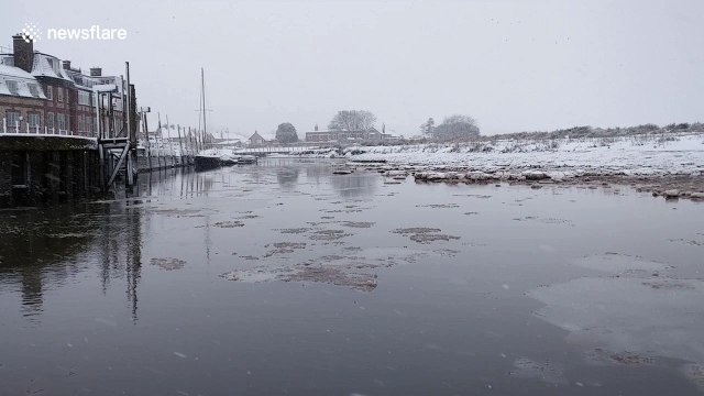 Plunging temperatures cause sea to freeze in Norfolk