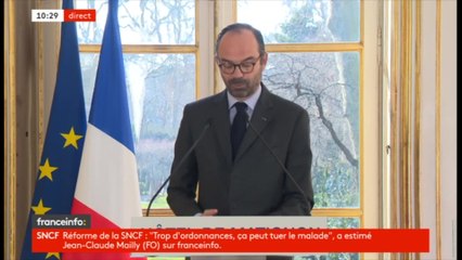 Réforme de la SNCF : "Il n'y a rien de rien pour les usagers", selon Xavier Bertrand