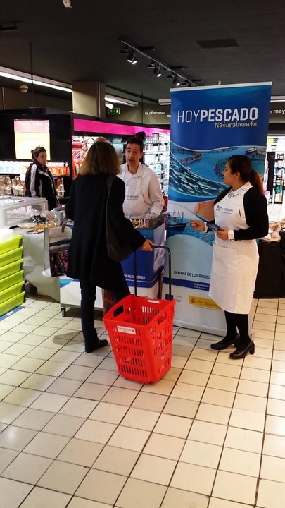 CATERING LA BAMBINA CON EL FROM