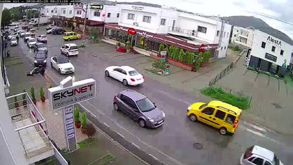 Otomobille motosikletin çarpıştığı kaza anı - MUĞLA